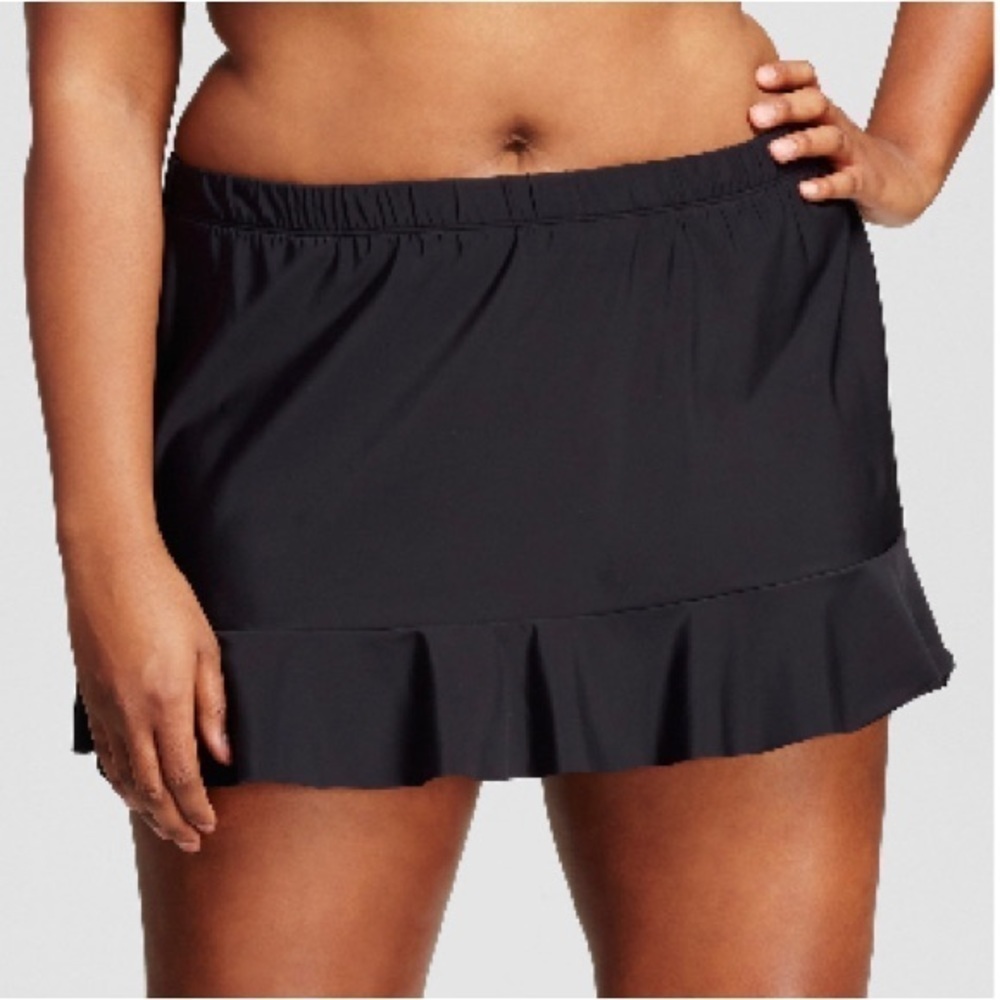 WOMEN’S Ruffle Swim Short - Picture 1 of 10